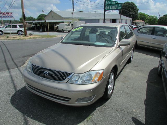 2002 Toyota Avalon XLS