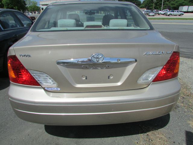 2002 Toyota Avalon XLS