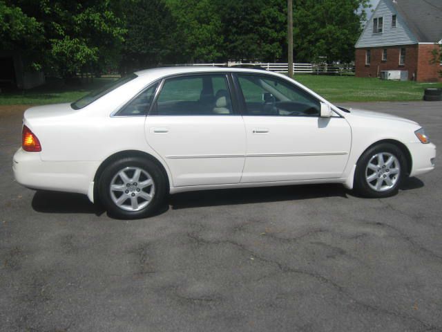 2002 Toyota Avalon Sport 4WD