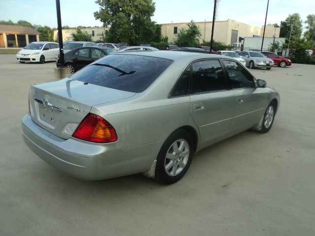 2002 Toyota Avalon XLS