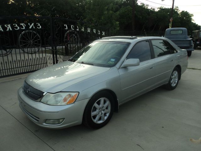 2002 Toyota Avalon XLS