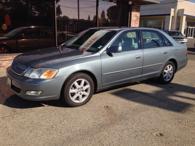 2002 Toyota Avalon XLS