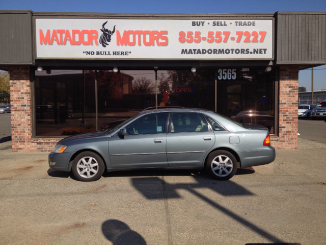 2002 Toyota Avalon XLS