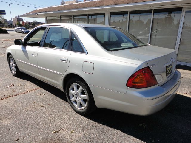 2002 Toyota Avalon XLS