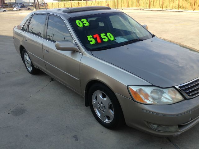 2003 Toyota Avalon XLS