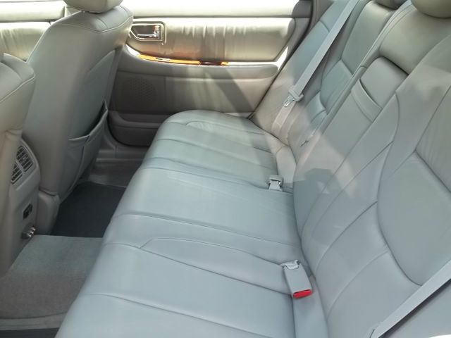 2003 Toyota Avalon XLS