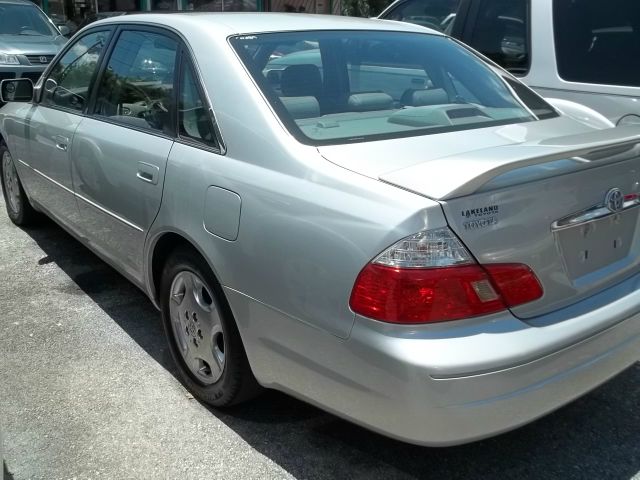 2003 Toyota Avalon XLS