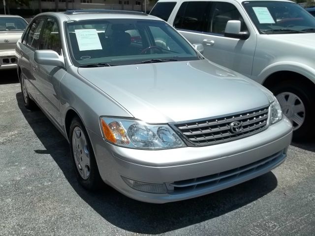 2003 Toyota Avalon XLS