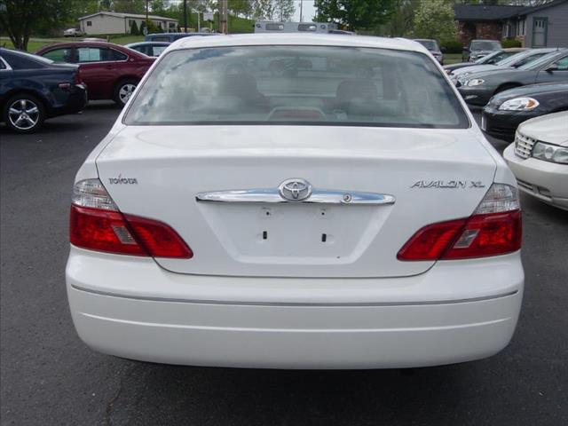 2003 Toyota Avalon Sport 4WD