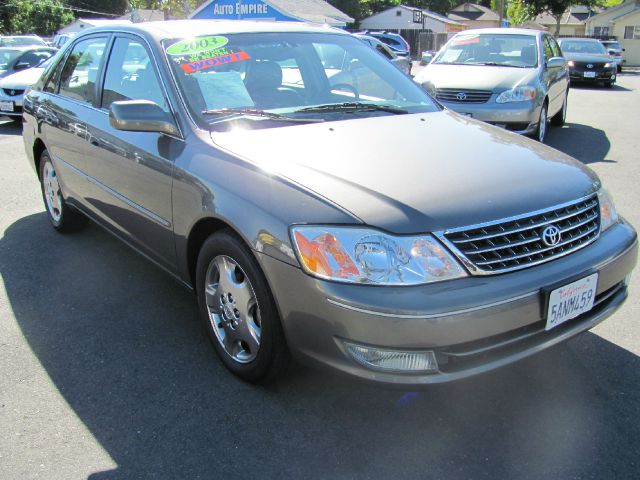 2003 Toyota Avalon XLS