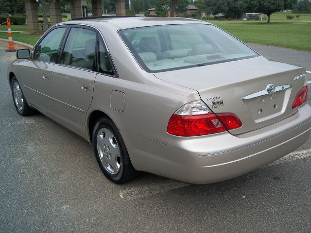 2003 Toyota Avalon XLS