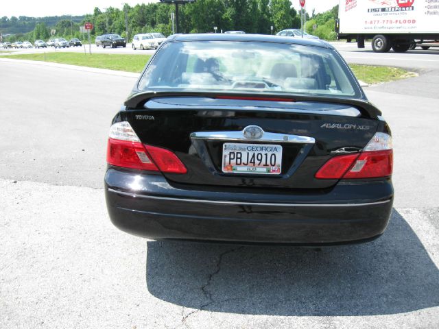 2003 Toyota Avalon XLS