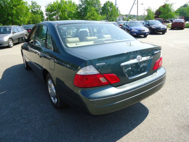 2004 Toyota Avalon XLS