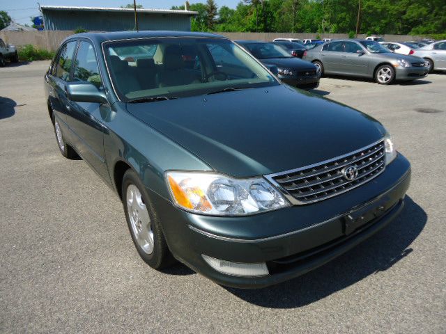 2004 Toyota Avalon XLS