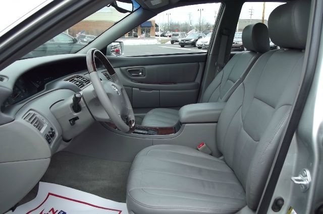 2004 Toyota Avalon XLS