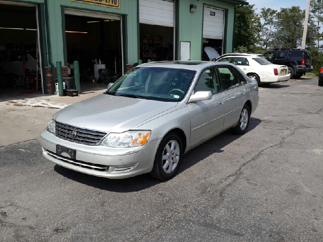 2004 Toyota Avalon Sport 4WD