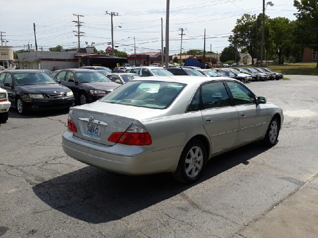 2004 Toyota Avalon Sport 4WD