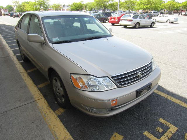 2004 Toyota Avalon Lariat XL