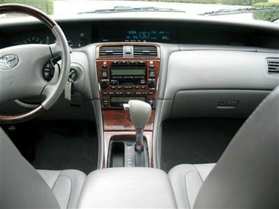 2004 Toyota Avalon XLS