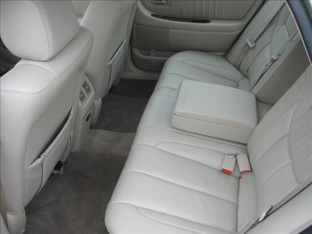 2004 Toyota Avalon Unknown