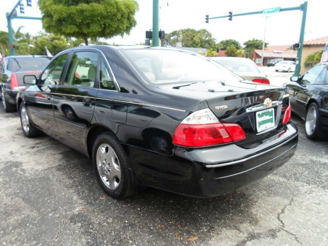 2004 Toyota Avalon XLS