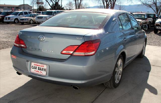 2005 Toyota Avalon XLS