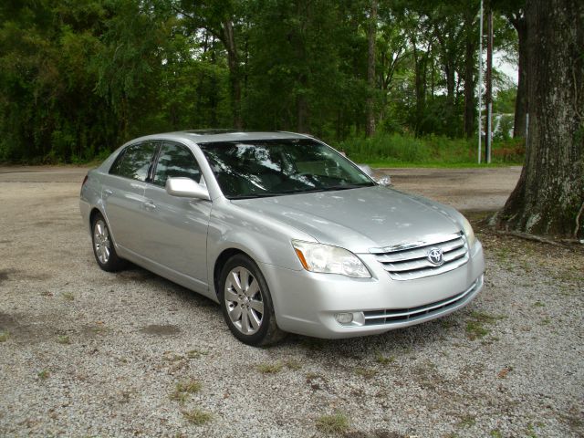 2005 Toyota Avalon XLS