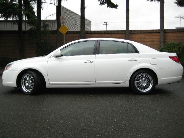 2005 Toyota Avalon SLT 25