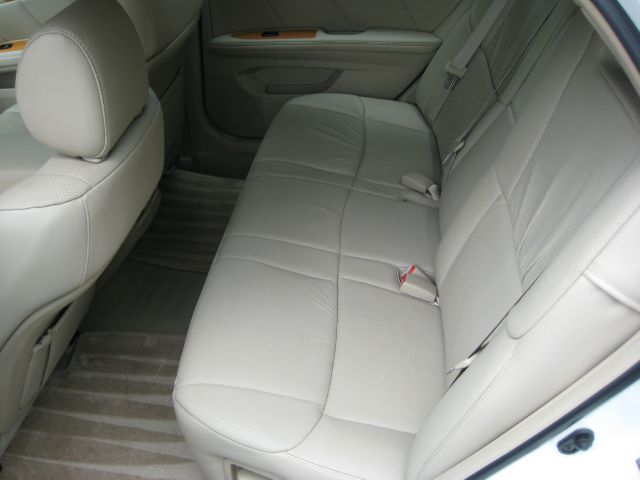 2005 Toyota Avalon SLT 25