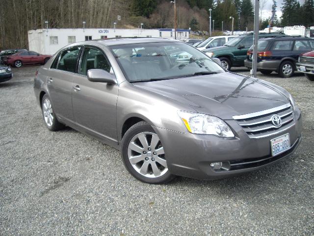 2005 Toyota Avalon XLS