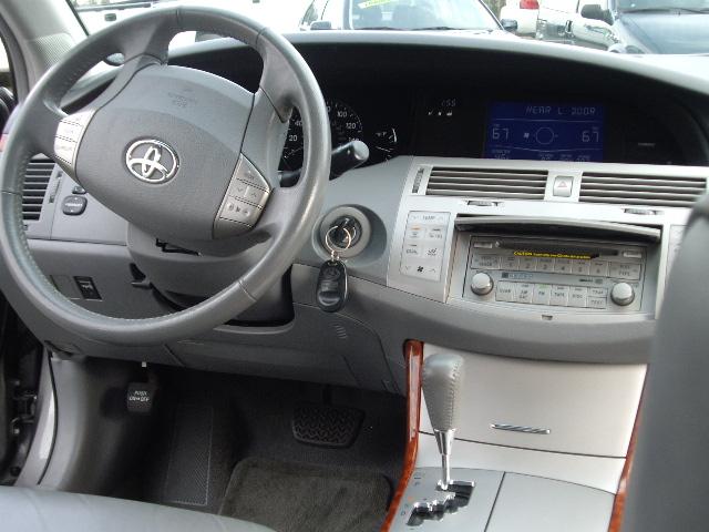 2005 Toyota Avalon XLS