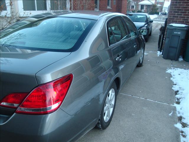 2005 Toyota Avalon SLT 25