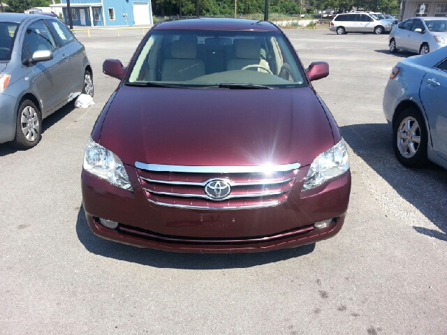 2005 Toyota Avalon XLS