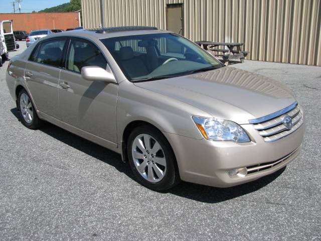 2005 Toyota Avalon Ertible Z28