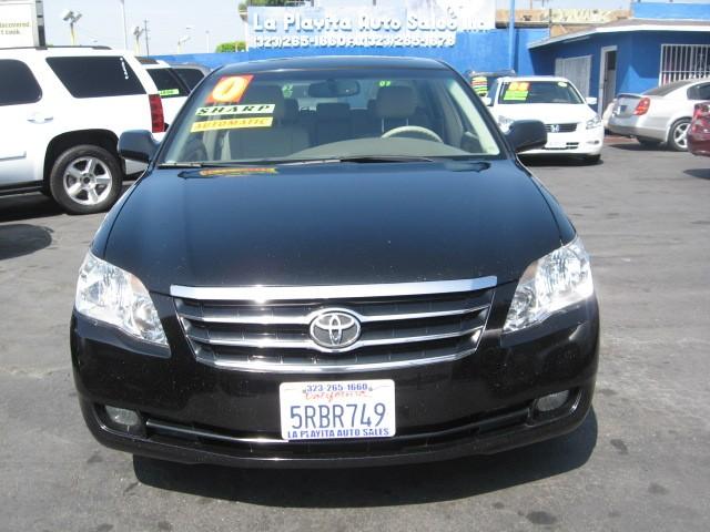 2005 Toyota Avalon XLS