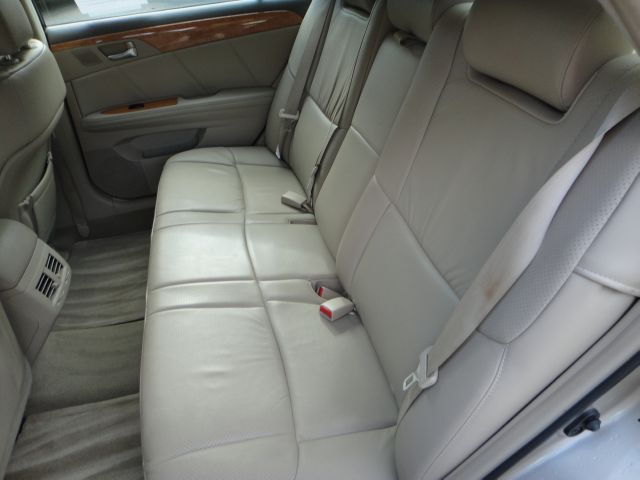 2005 Toyota Avalon SLT 25