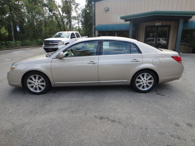 2005 Toyota Avalon SLT 25