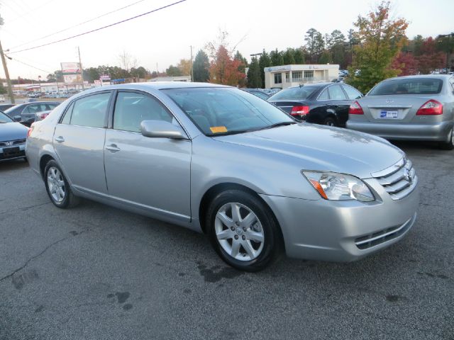 2005 Toyota Avalon XLS