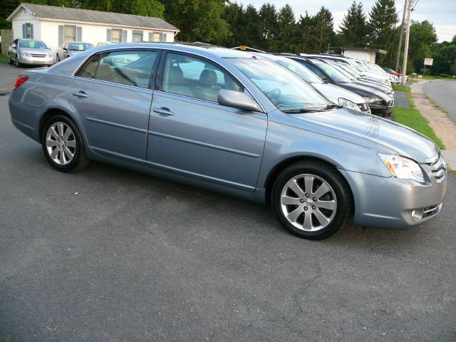 2006 Toyota Avalon XLS