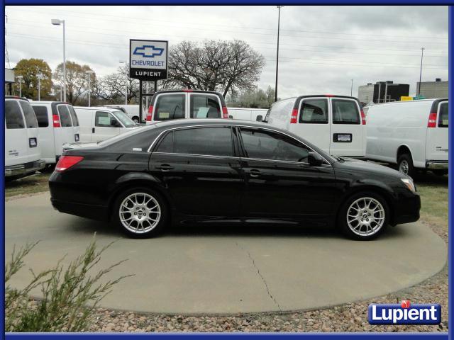 2006 Toyota Avalon SLT 25