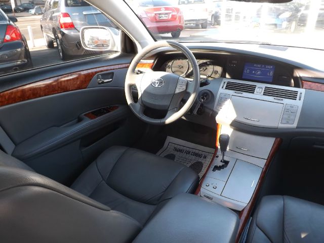 2006 Toyota Avalon XLS