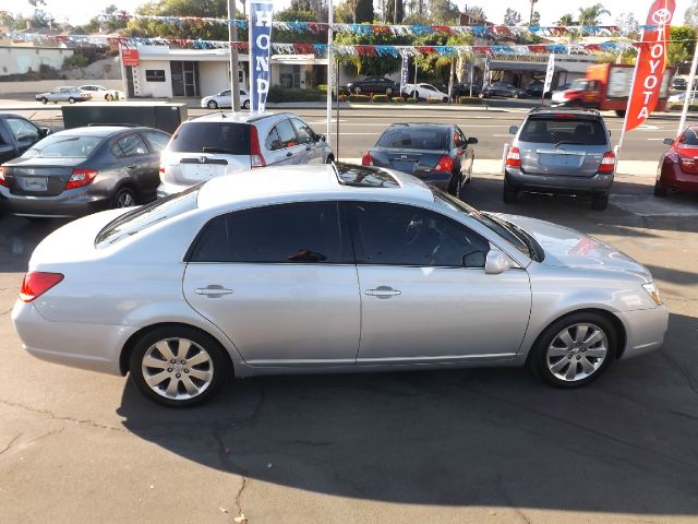 2006 Toyota Avalon XLS