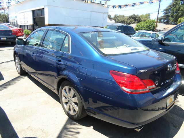 2006 Toyota Avalon Sport 4WD