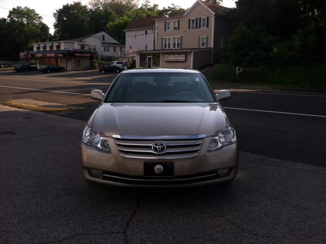 2006 Toyota Avalon XLS