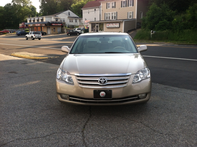 2006 Toyota Avalon XLS