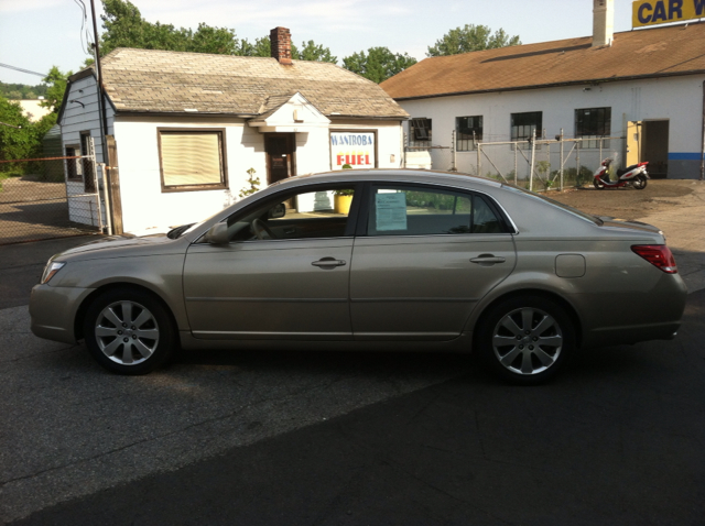 2006 Toyota Avalon XLS