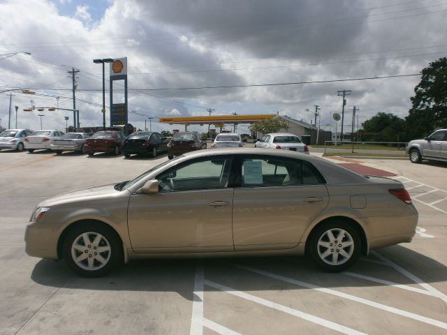 2006 Toyota Avalon Sport 4WD