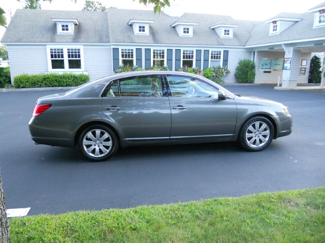 2006 Toyota Avalon XLS