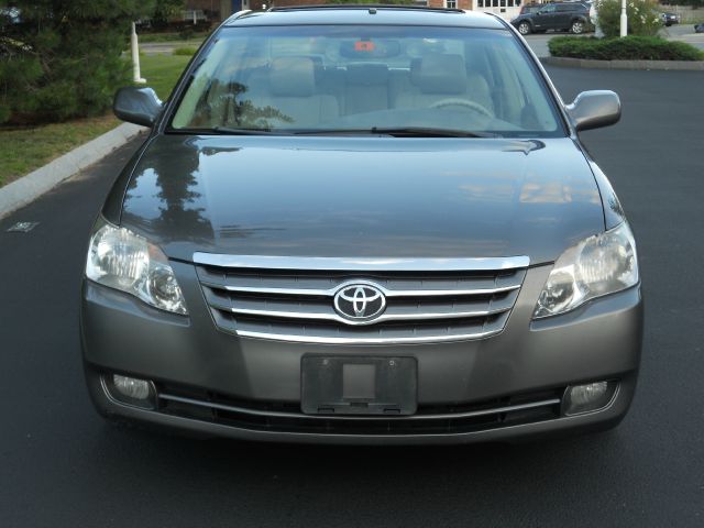 2006 Toyota Avalon XLS