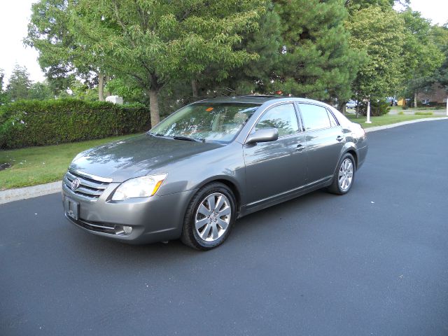 2006 Toyota Avalon XLS